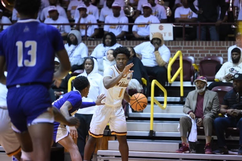 Nationally Televised Men's Basketball Game Brings in New Fans of the University