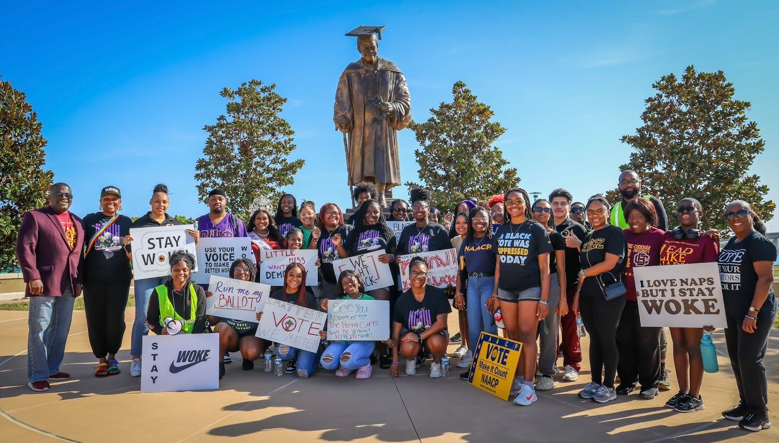 Students 'March Like Mary' in Campus Voter Registration Drive